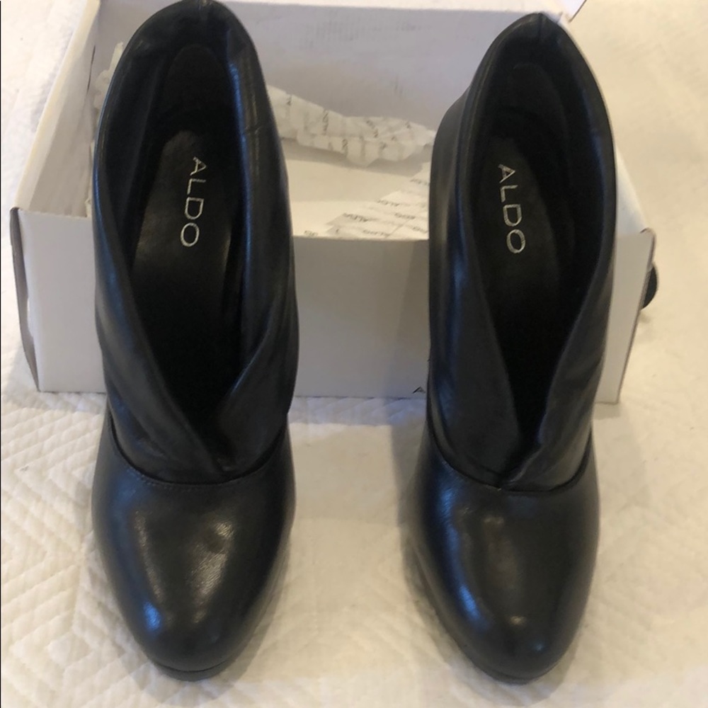 Aldo black leather heels size 39